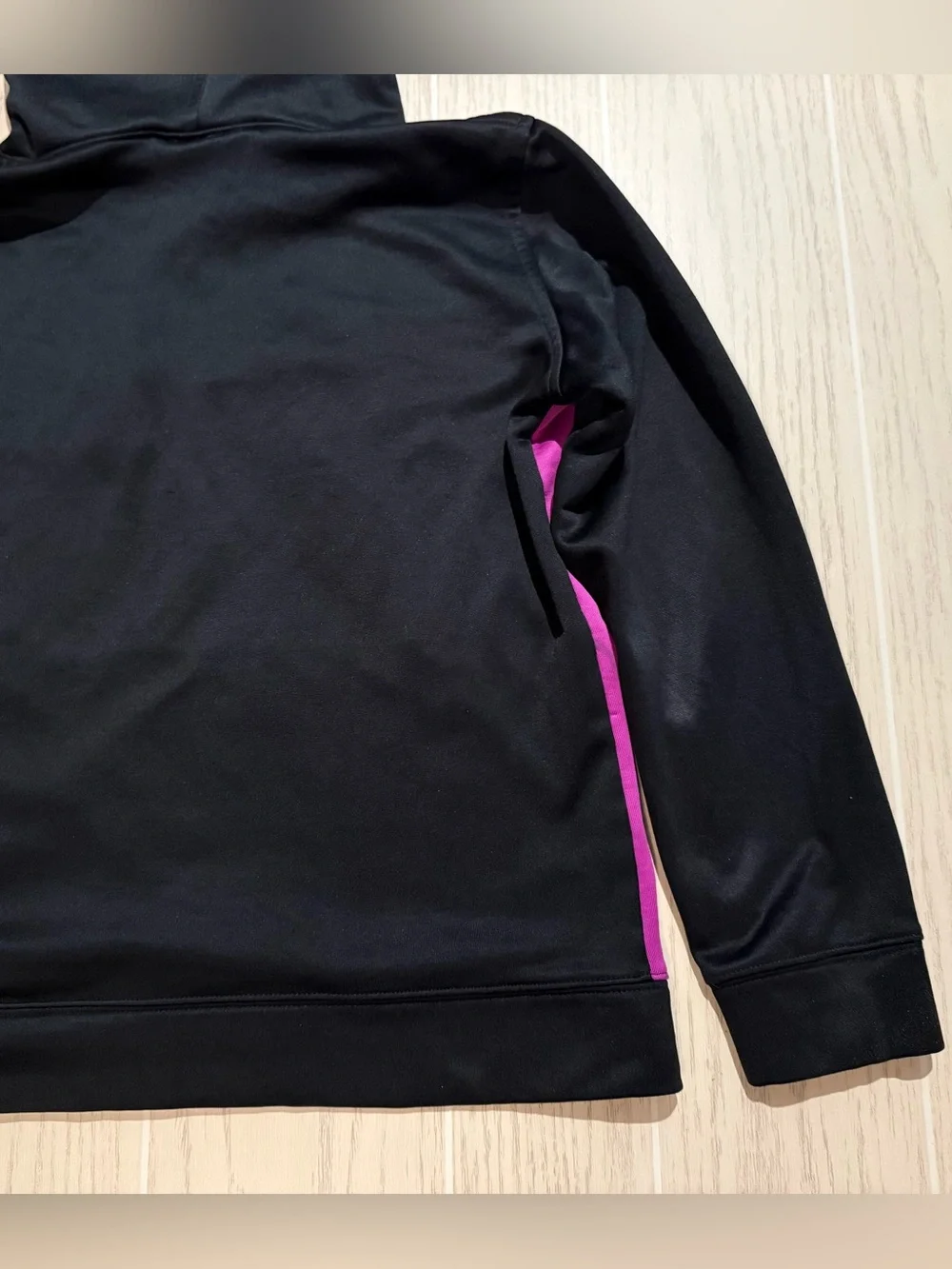 Under Armour Storm Girls Hoodie Youth M Black‎ Purple Pullover Sweatshirt